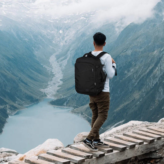 Travel Smart with Fameus Bags: Your Ultimate Travel Companion